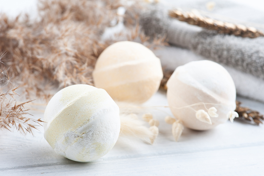 炭酸入浴剤と重炭酸入浴剤の違いは?それぞれの成分や特徴を知り「おうちスパ」を楽しもう