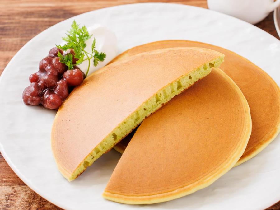 【ハピネス青汁レシピ⑬】サクふわっ！青汁と米粉のグリーンパンケーキ。