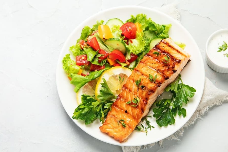 生活習慣病予防に役立つ8つの食事ポイントを管理栄養士が解説!改善例や現代人におすすめなレシピも伝授