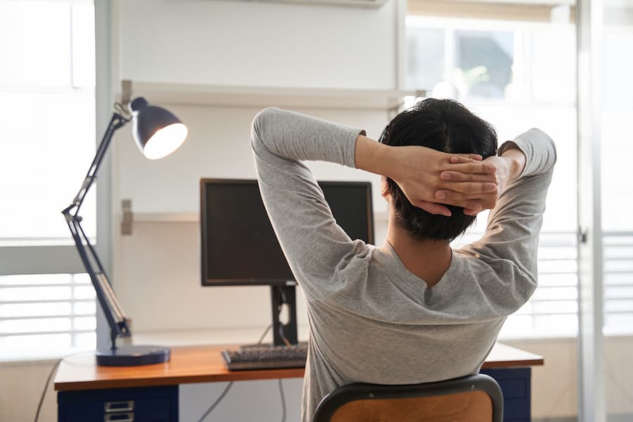 集中力が続かない原因とは?集中力を高めるための方法と栄養ドリンクの上手な取り入れ方