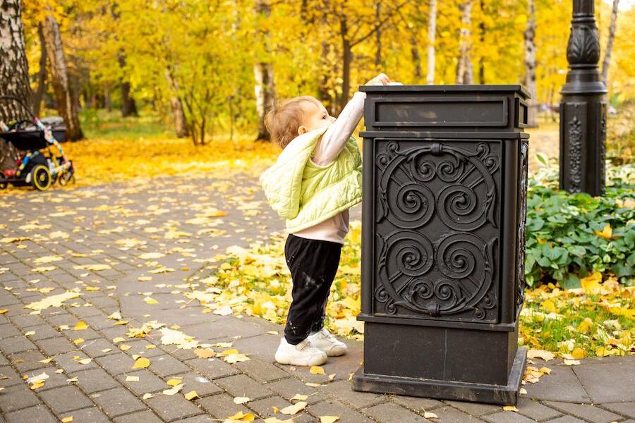 使用済み紙おむつは資源になる!?リサイクルの実態と捨て方やマナー・ニオイ対策について解説!