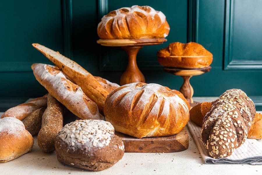 発酵と酵母、酵素の違いとは?似ているようで異なるそれぞれの働きや種類や関係性を解説