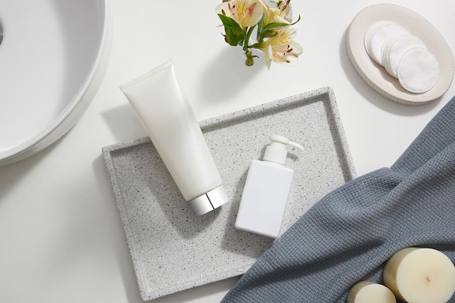 肌の乾燥対策には保湿クリームがおすすめ!スキンケアやボディクリームに使える万能アイテムを徹底解説