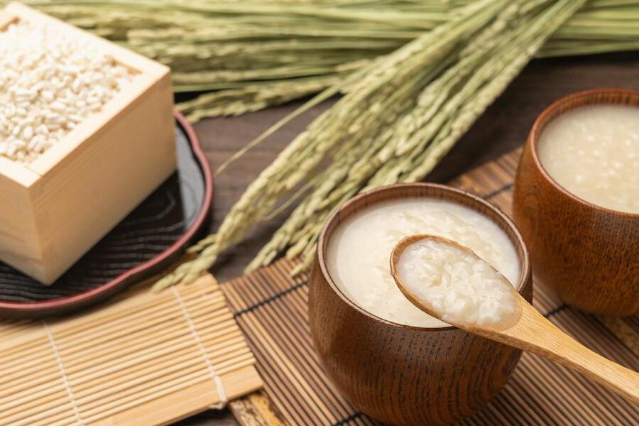 酵素は食べ物から摂取できる?酵素を補うための食べ方や意識すべき食習慣、酵素を含む食物について解説