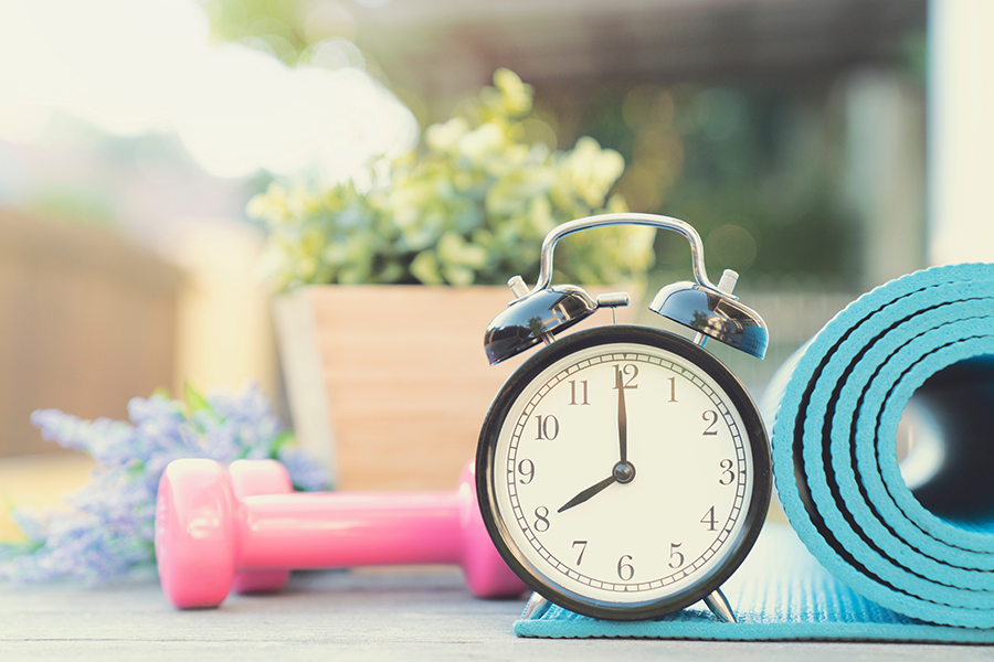 運動は血圧を下げるための重要要素!【エクササイズ動画付き】取り組む時間の目安から生活習慣の改善ポイントまで